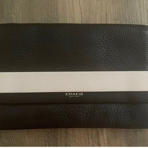 Coach bleecker edge paint leather clutch